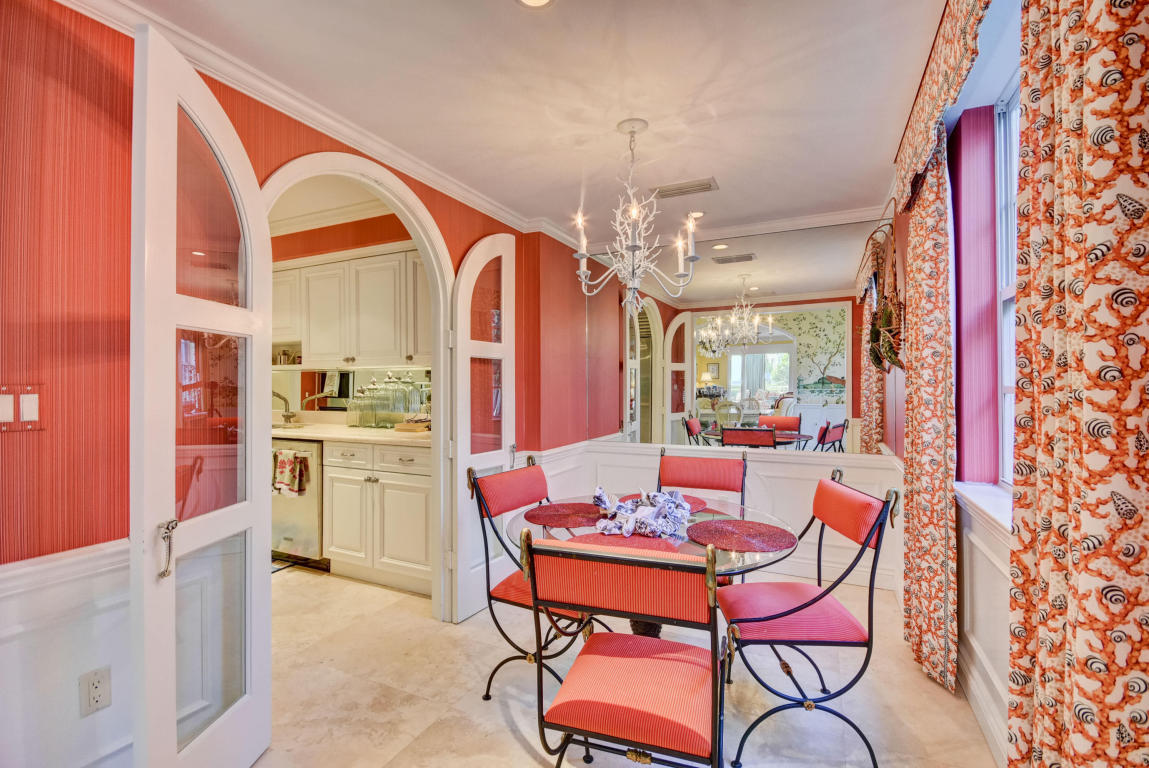 BALLANTRAE CONDO - Residential