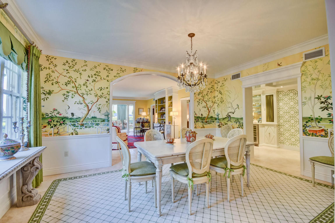 BALLANTRAE CONDO - Residential