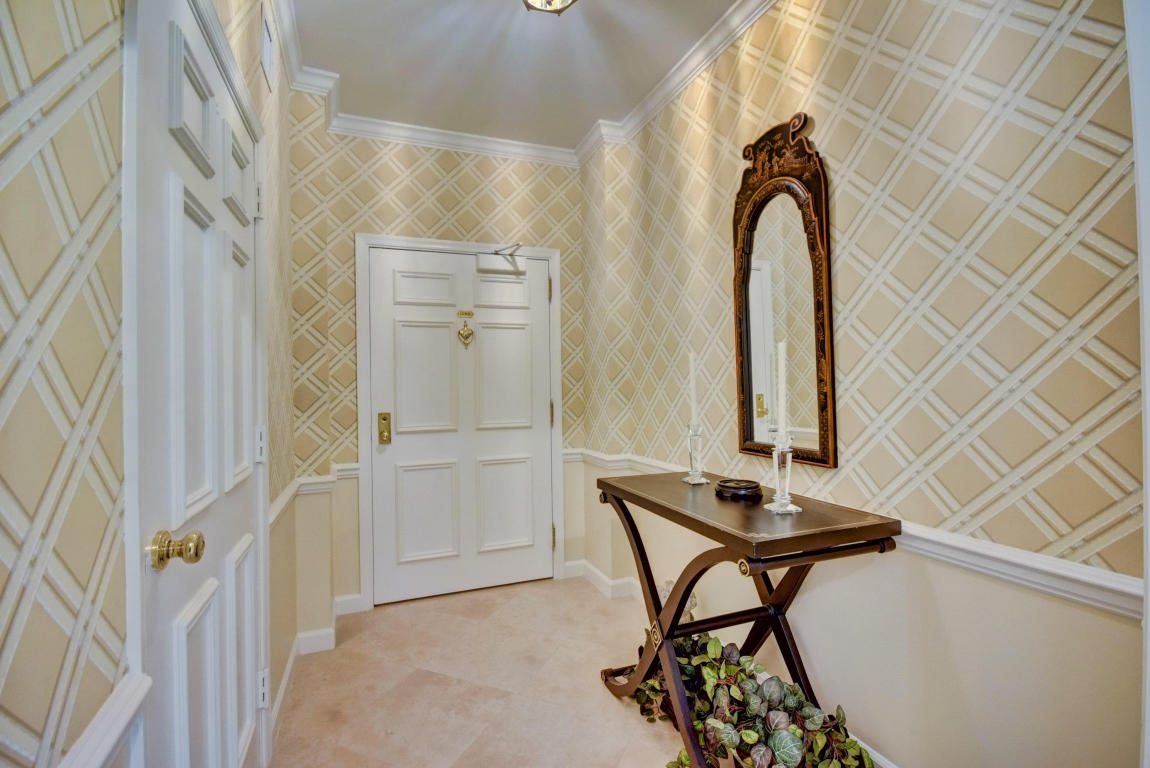 BALLANTRAE CONDO - Residential