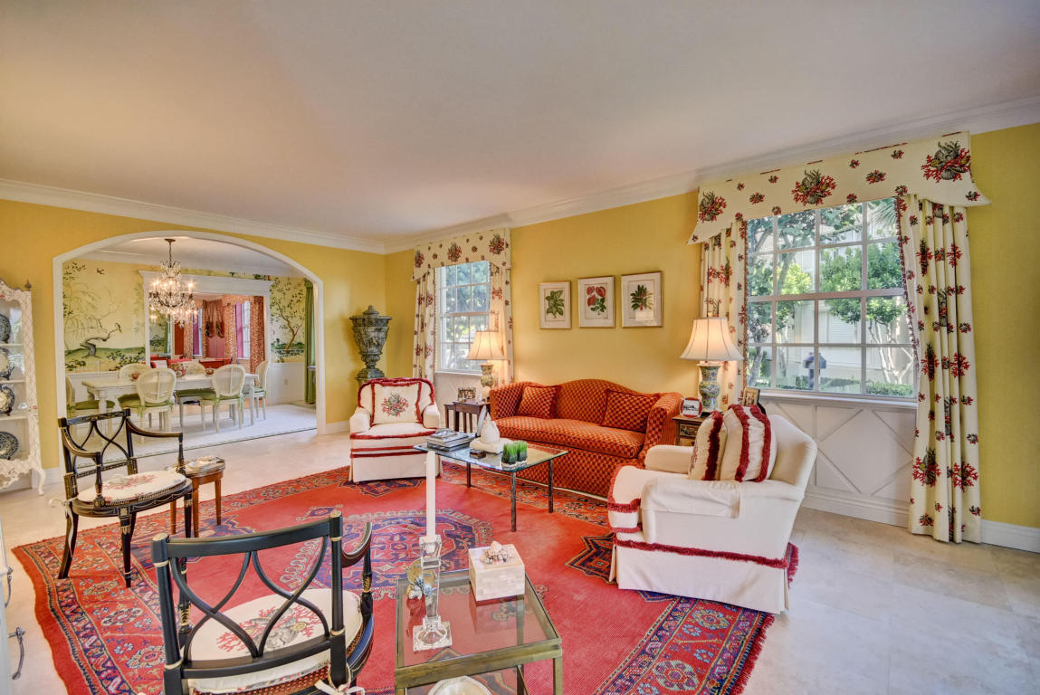 BALLANTRAE CONDO - Residential