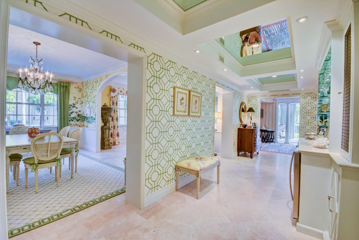 BALLANTRAE CONDO - Residential