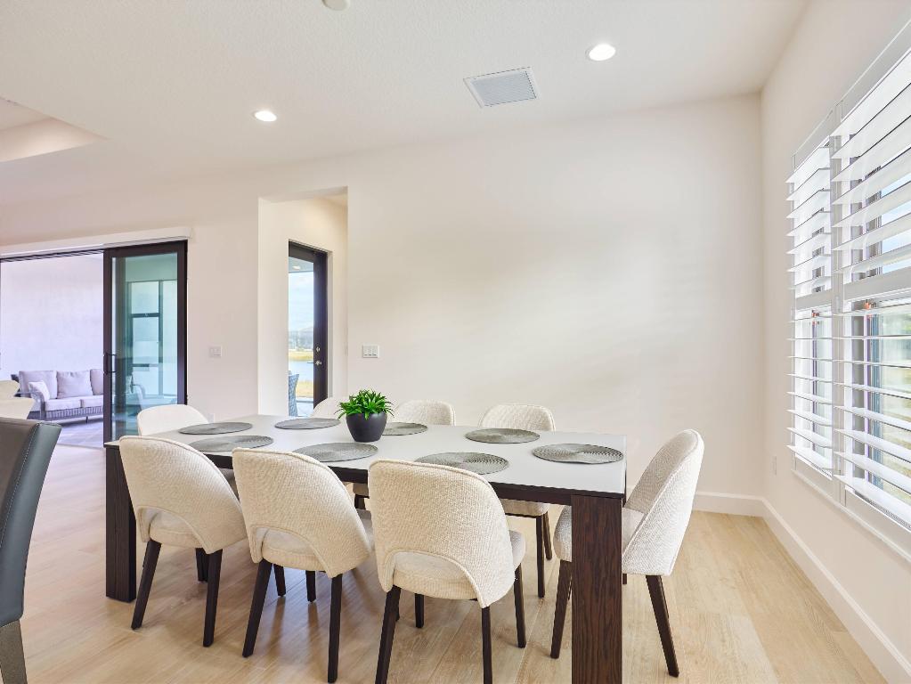 Riverland - Valencia Walk - Residential