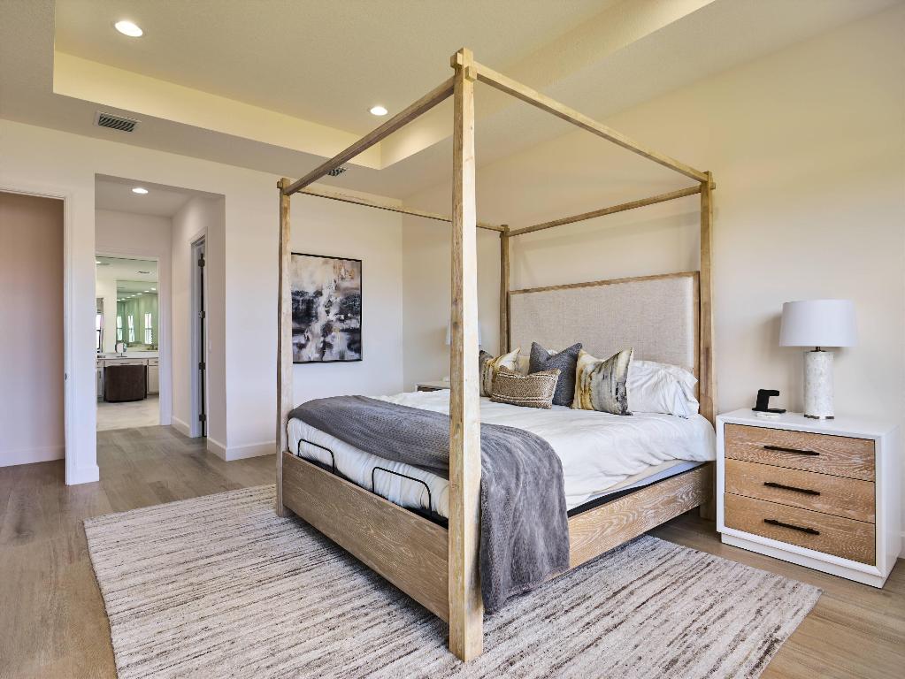 Riverland - Valencia Walk - Residential