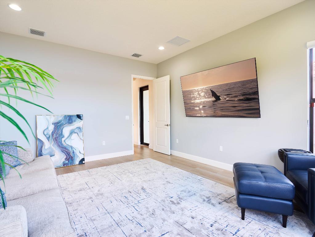 Riverland - Valencia Walk - Residential