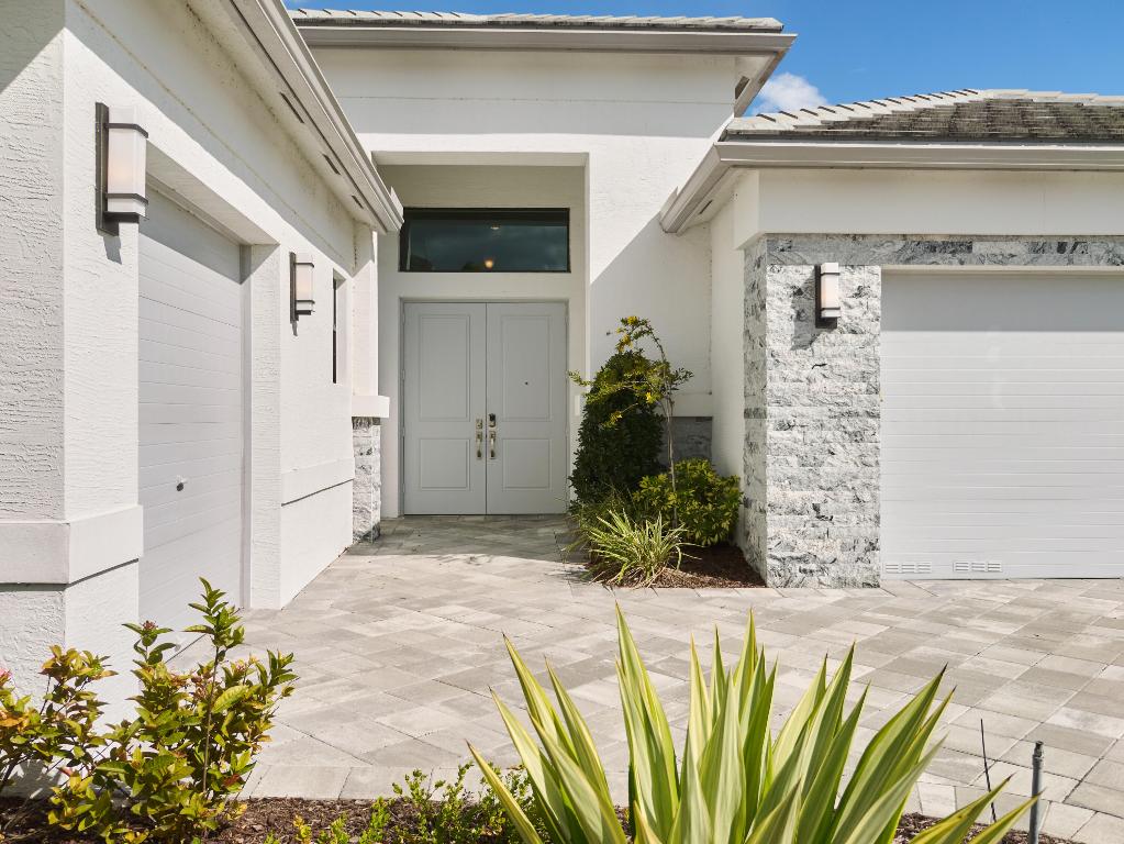 Riverland - Valencia Walk - Residential