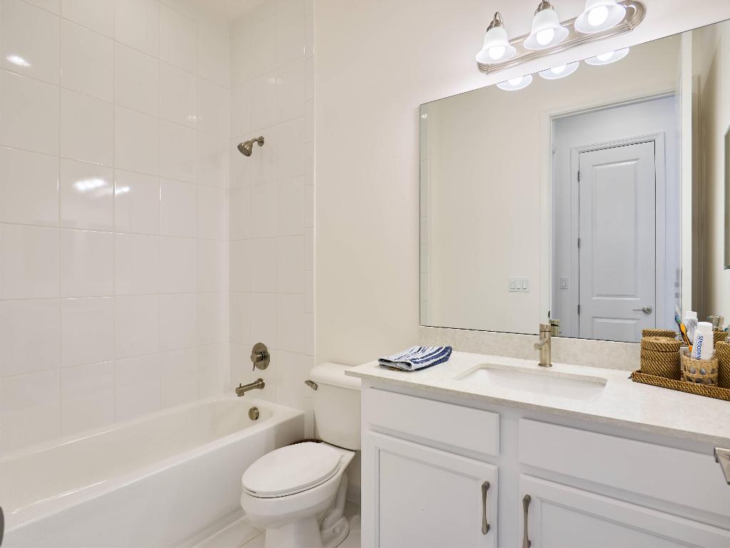 Riverland - Valencia Walk - Residential