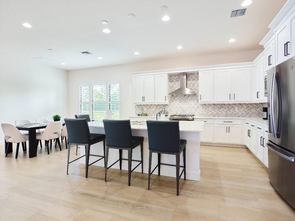 Riverland - Valencia Walk - Residential