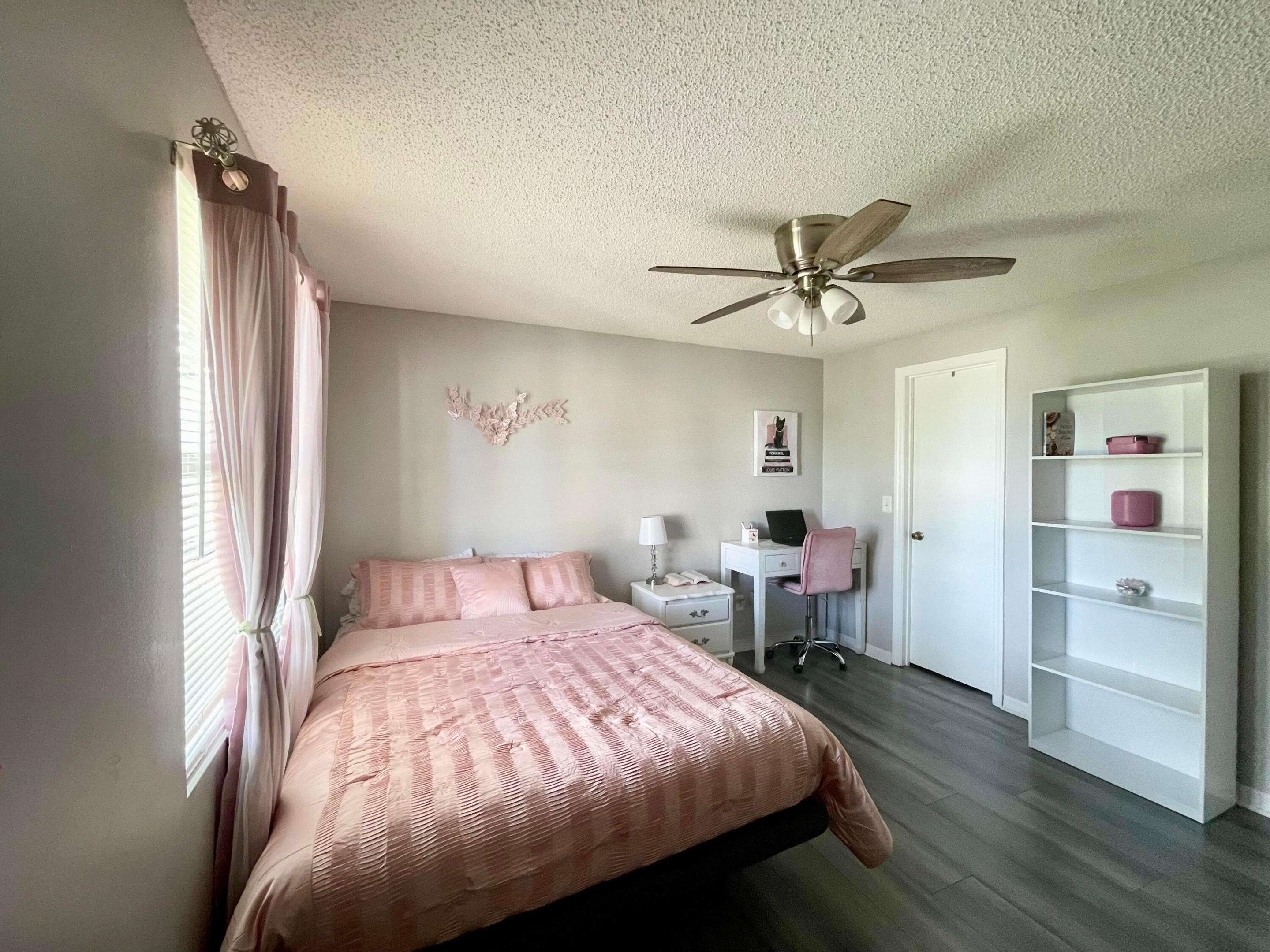 PORT ST LUCIE SECTION 4 - Residential