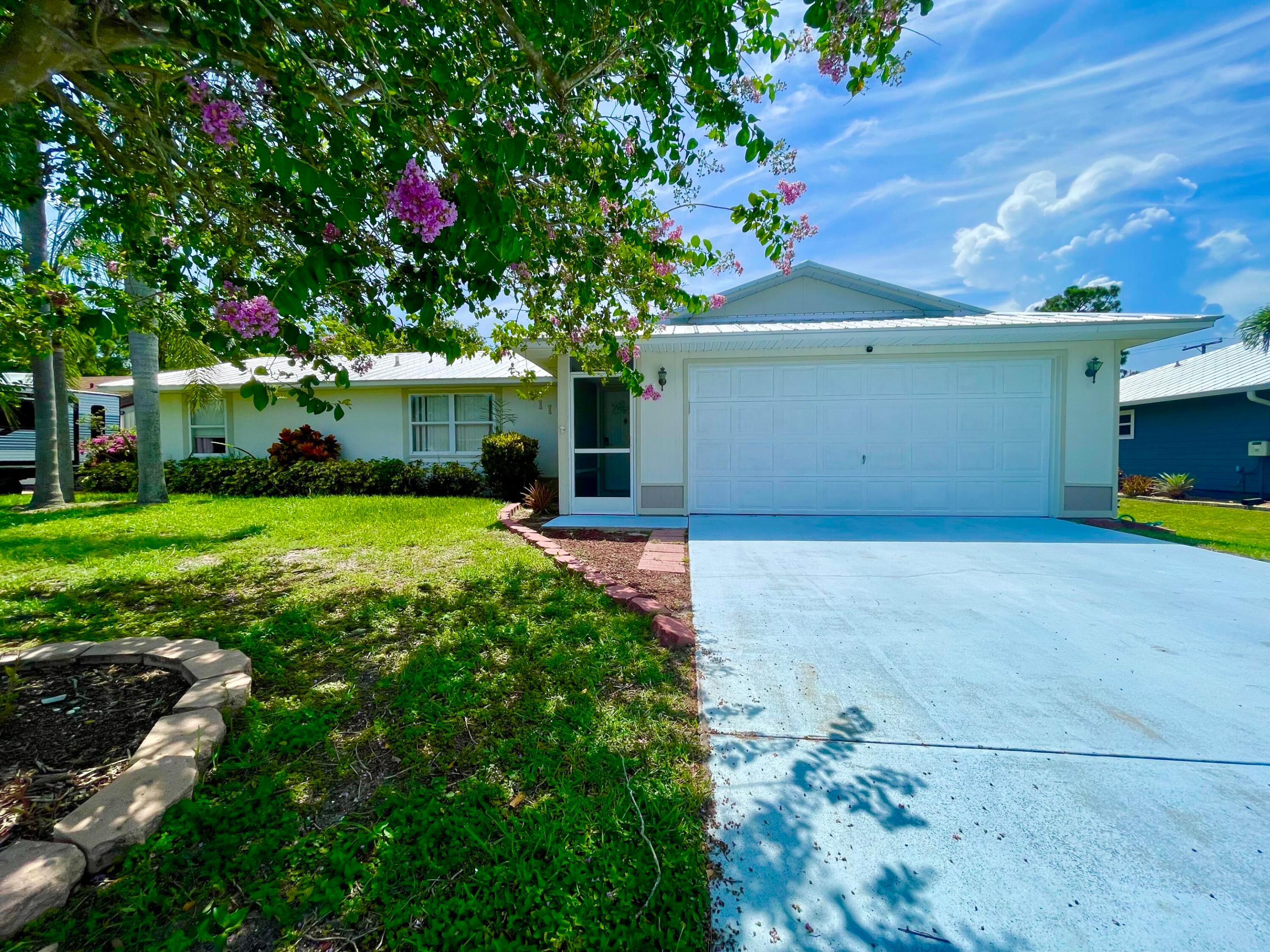 PORT ST LUCIE SECTION 4 - Residential