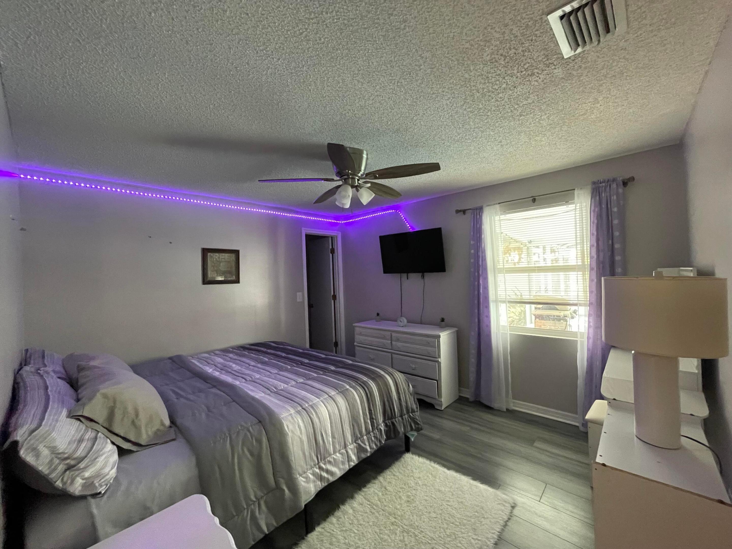 PORT ST LUCIE SECTION 4 - Residential