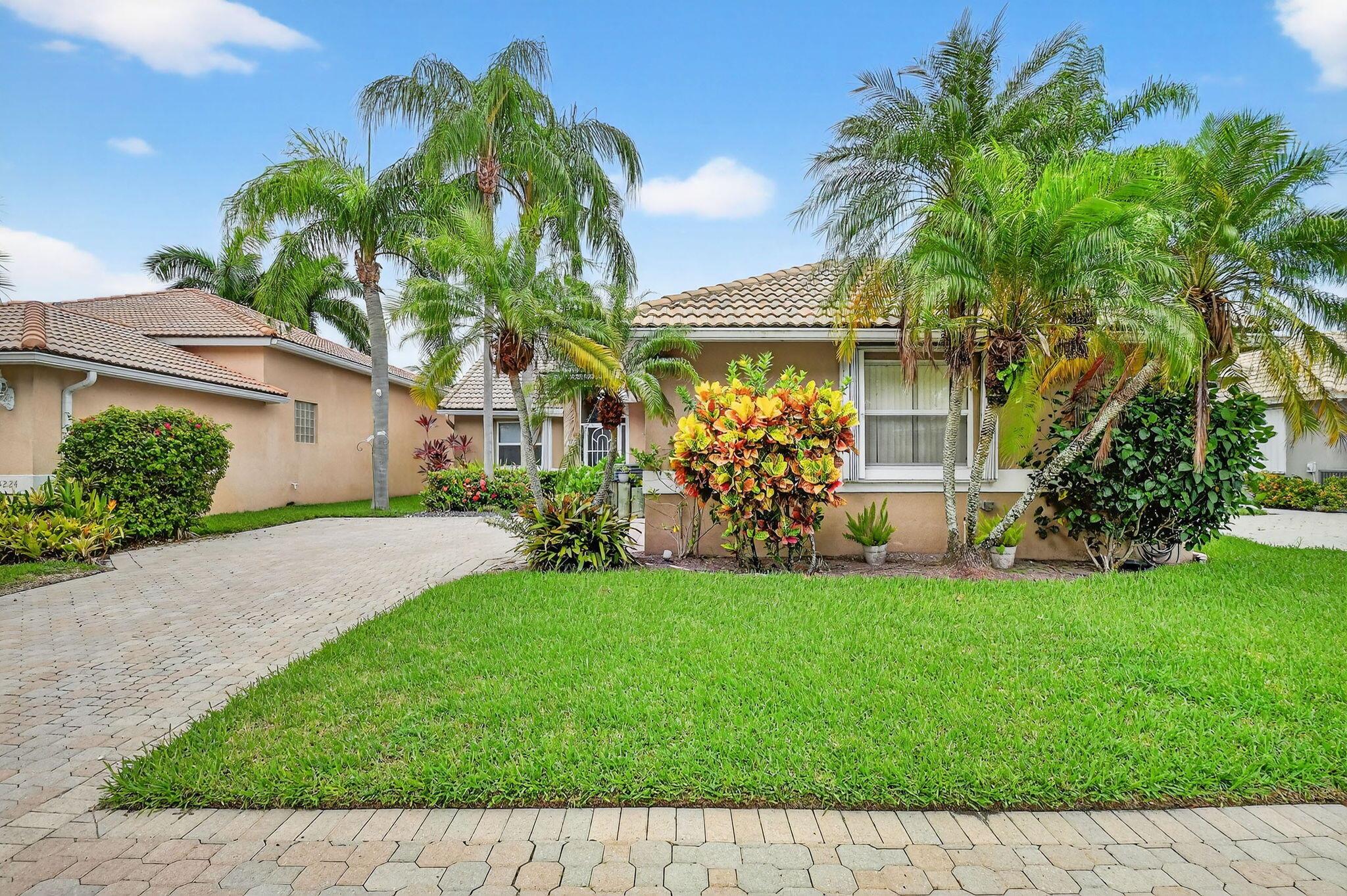 5230 Grande Palm Circle