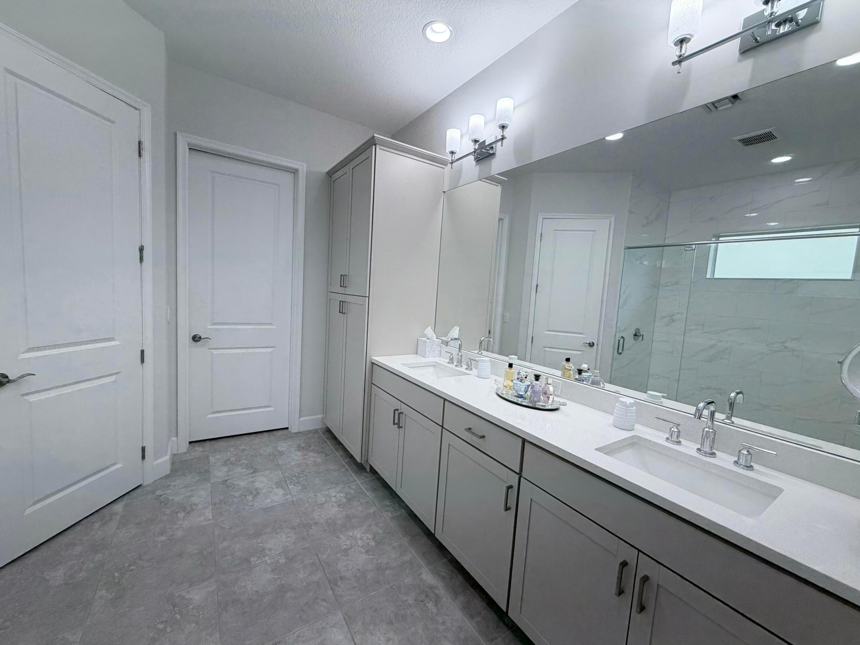 GROVES OF WESTLAKE - Residential