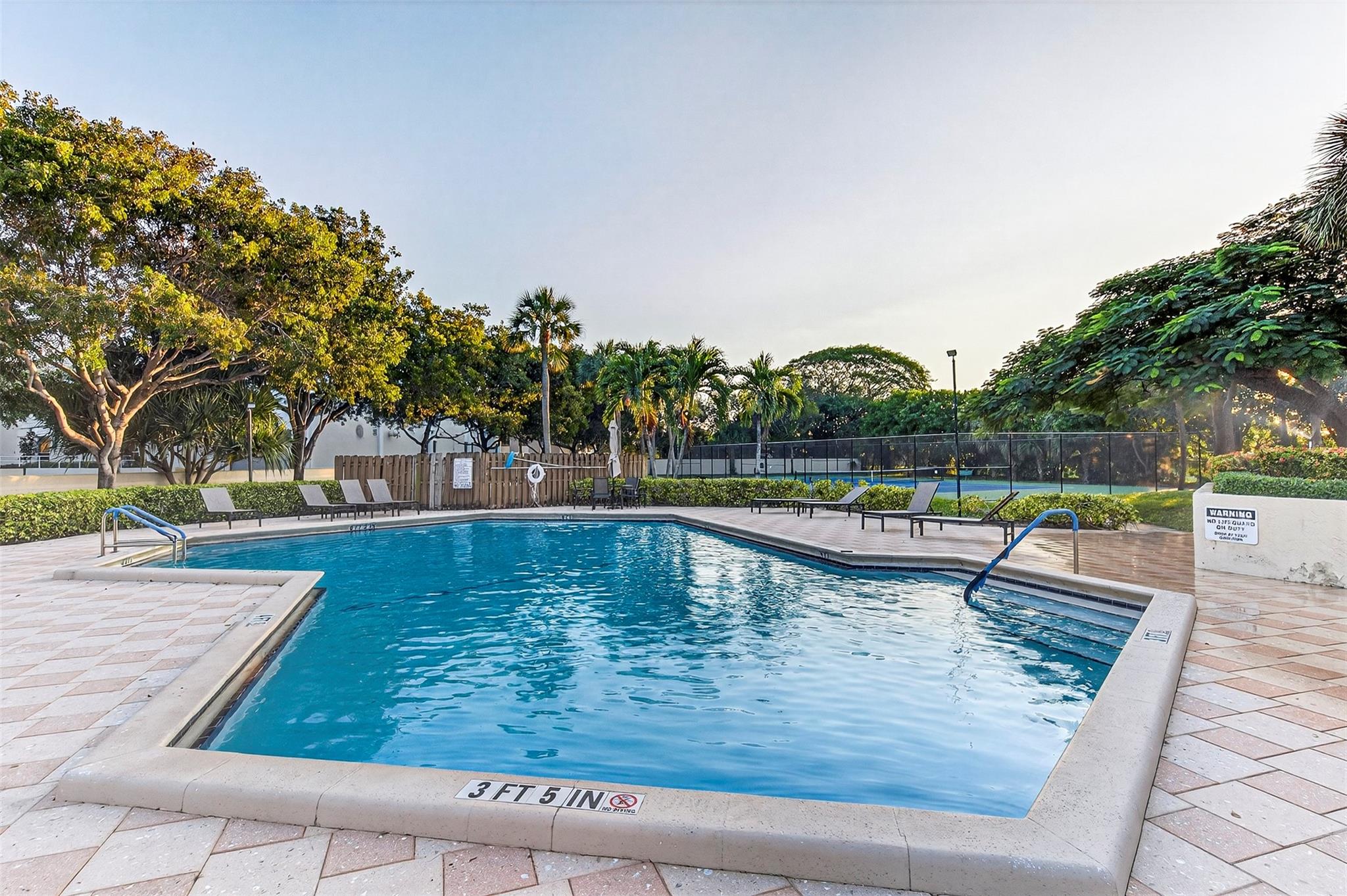 WINDWOOD UNIT I - Residential Lease