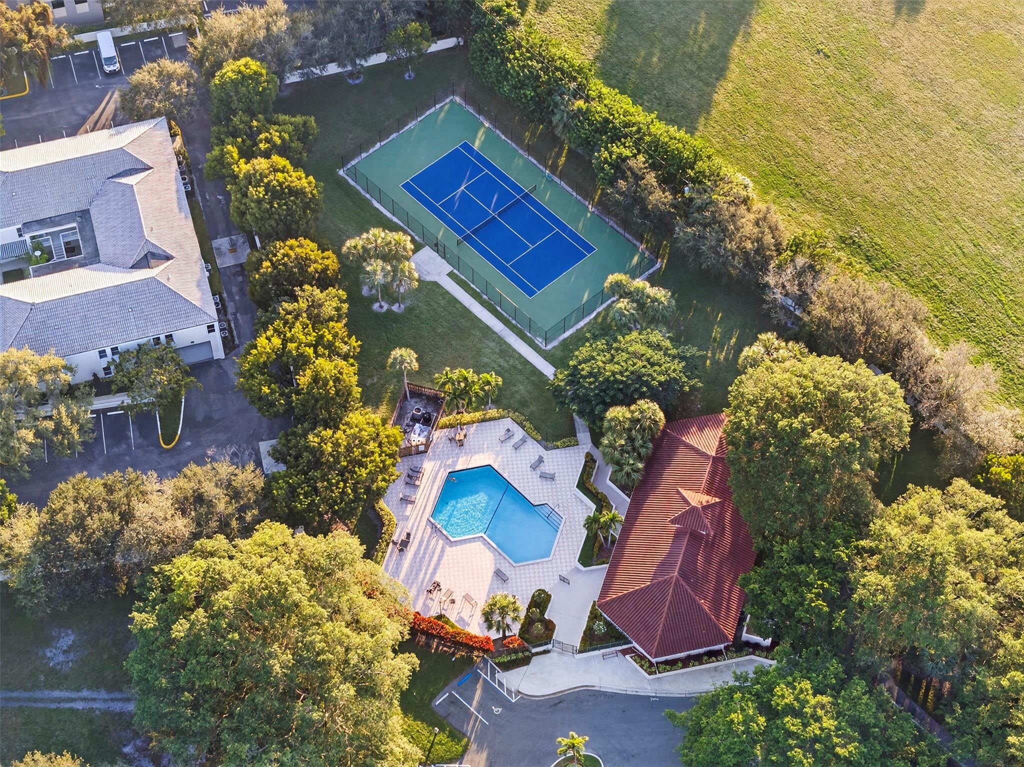 WINDWOOD UNIT I - Residential Lease