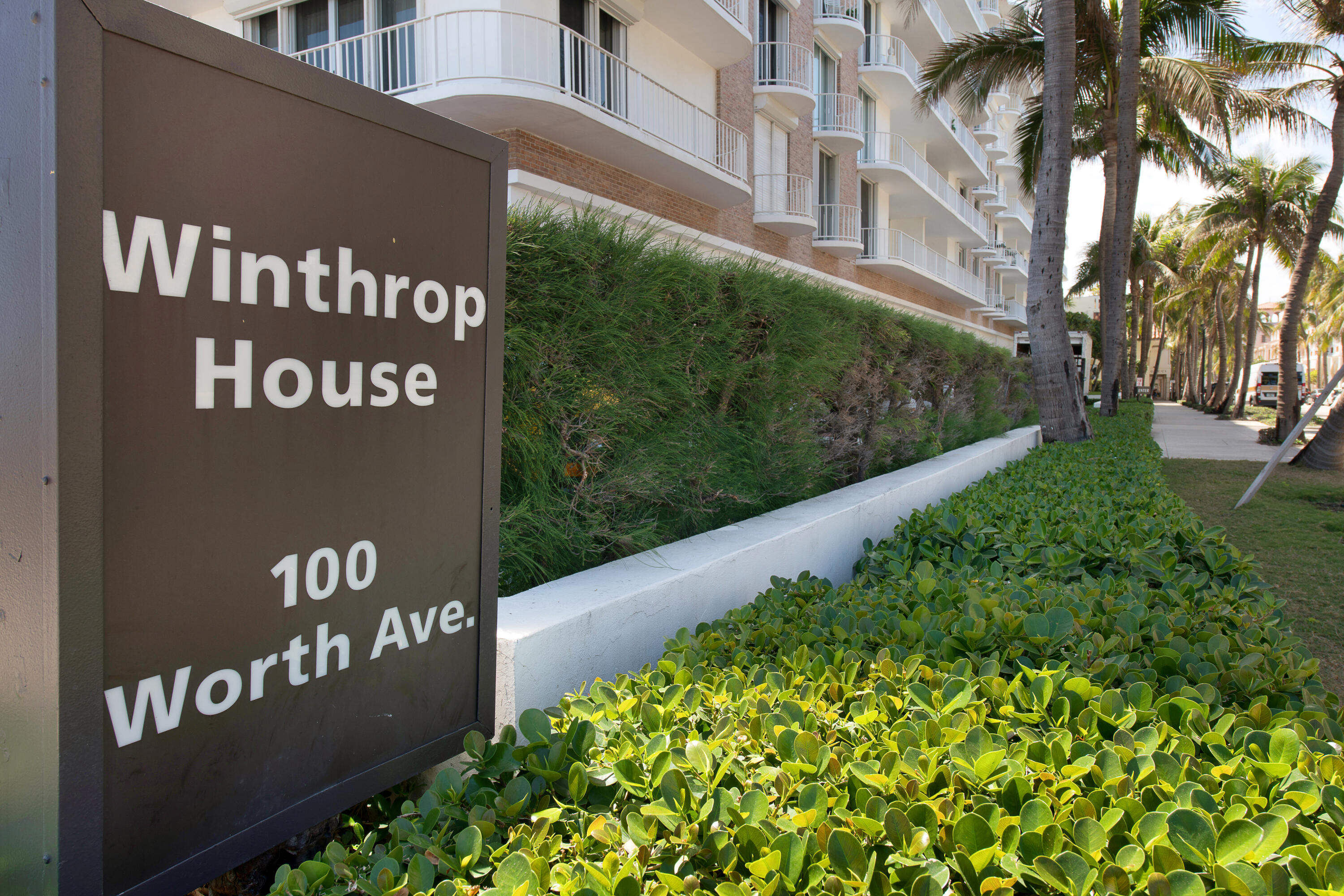 WINTHROP HOUSE COND DECL IN - Residential