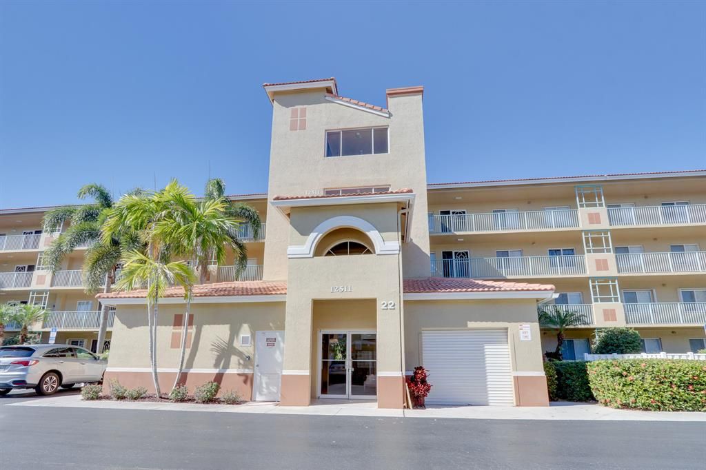 Photo of 12511 Imperial Isle Drive #403, Boynton Beach, FL 33437 (MLS # R10859426)