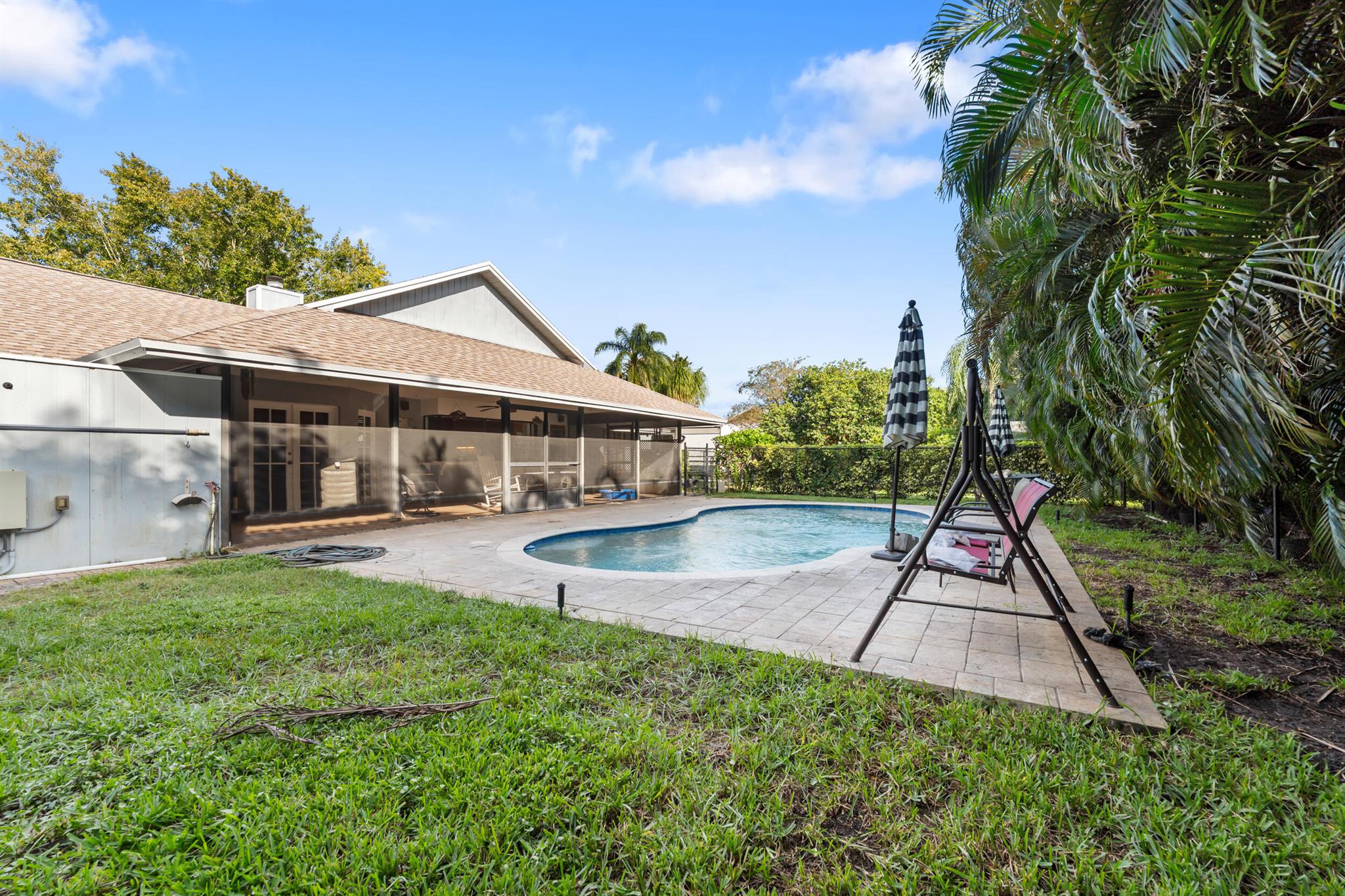 2138 SE Herron Avenue