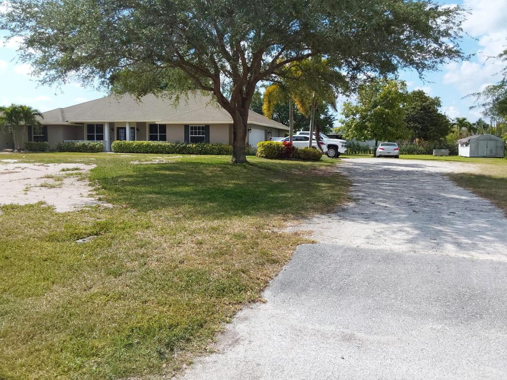 Photo of 8686 Pinto Drive, Lake Worth, FL 33467 (MLS # R11083582)