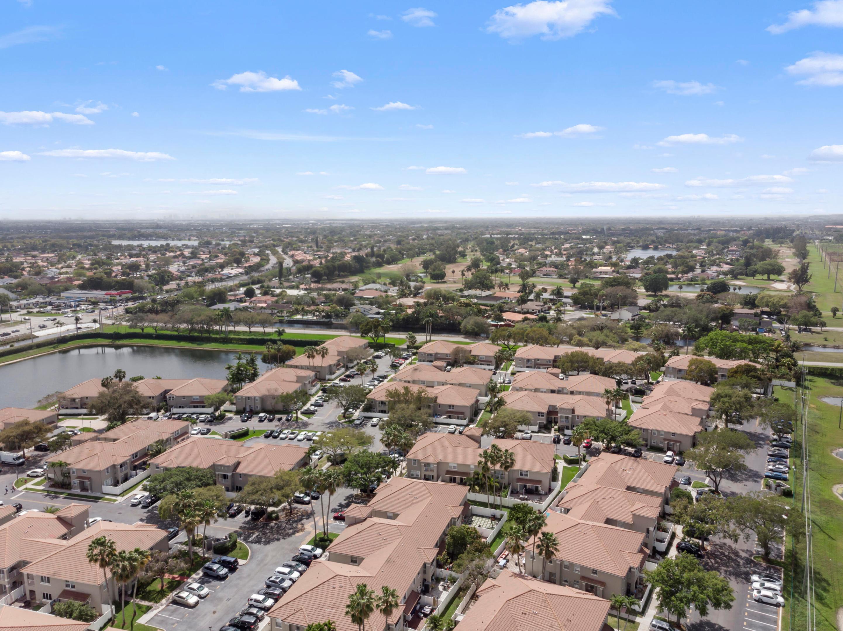 SOMERSET FOUR REPLAT - Residential