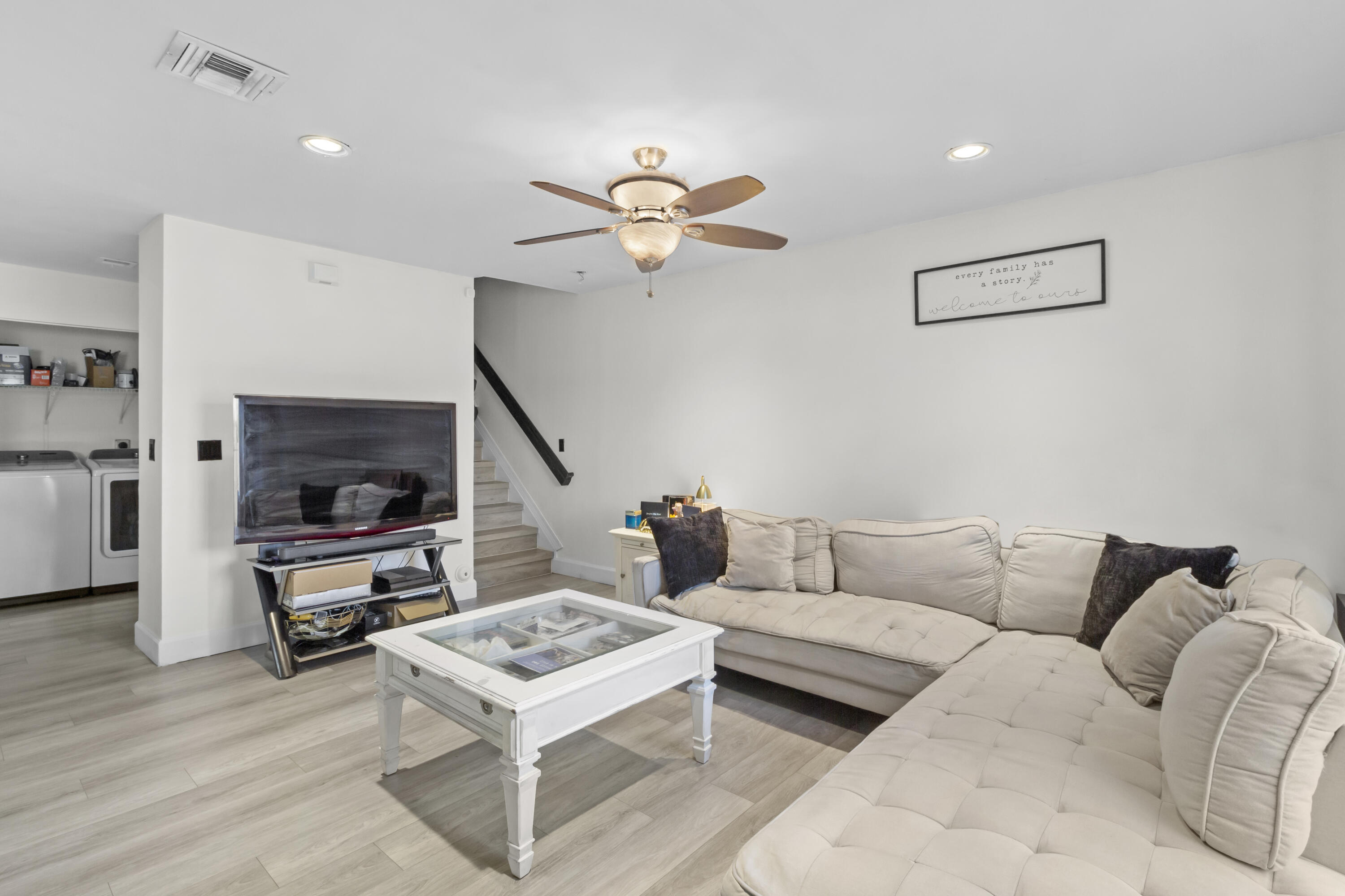 SOMERSET FOUR REPLAT - Residential