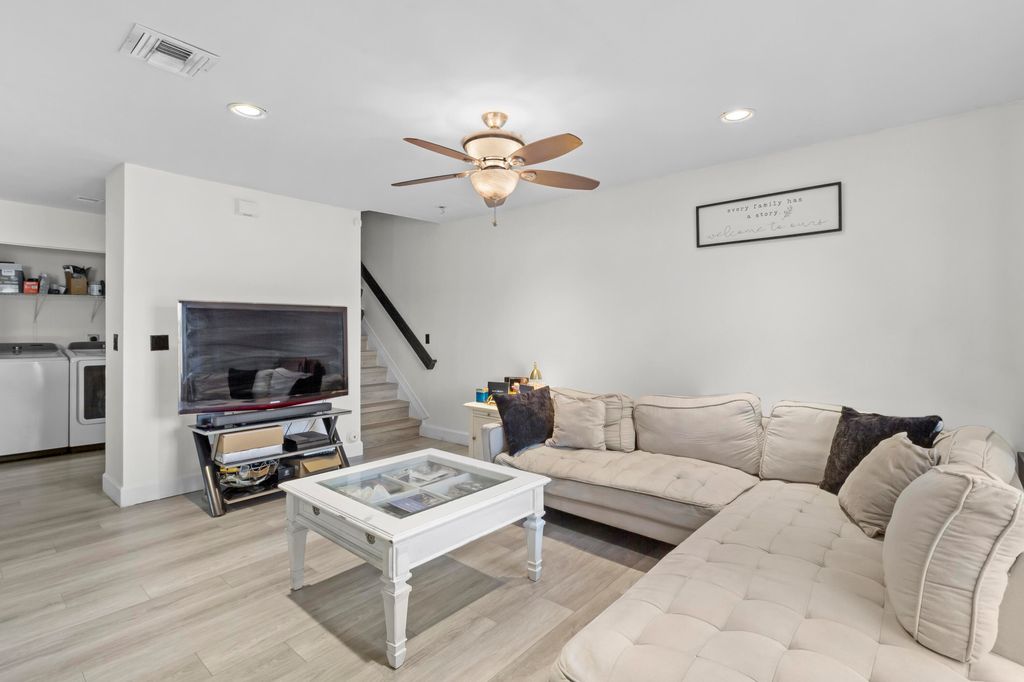 Photo of 5319 NW 126th Drive, Coral Springs, FL 33076 (MLS # B26001588)