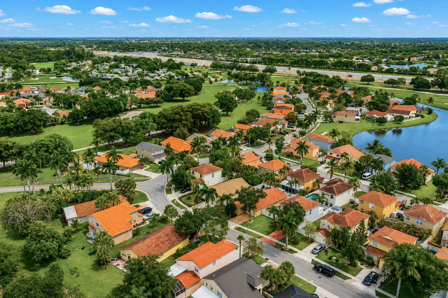 BALMORAL COUNTRY CLUB LACUNA POD C - Residential
