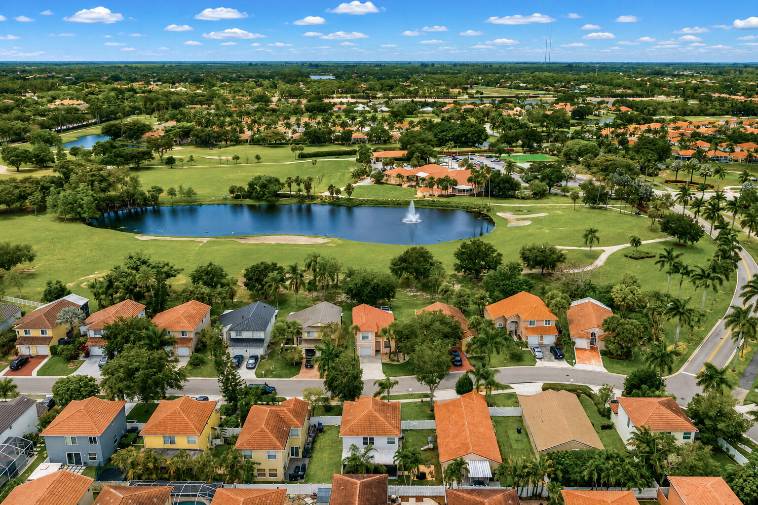BALMORAL COUNTRY CLUB LACUNA POD C - Residential