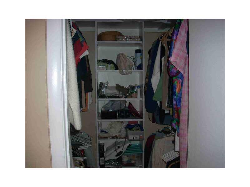 SNUG HARBOR GARDENS CONDO - Residential