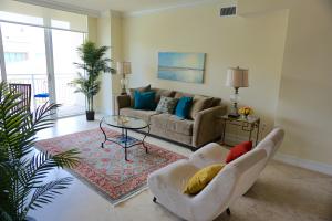 PALMETTO PLACE - Residential Lease