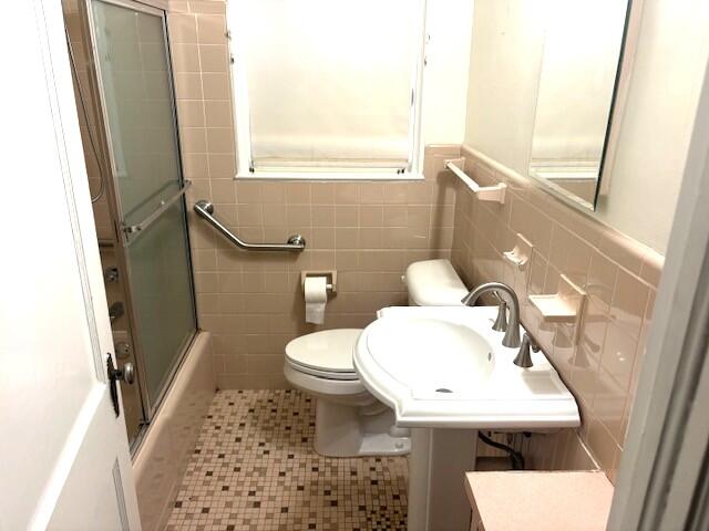 Dania Heights 3-22 B - Residential