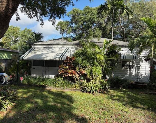 Dania Heights 3-22 B - Residential