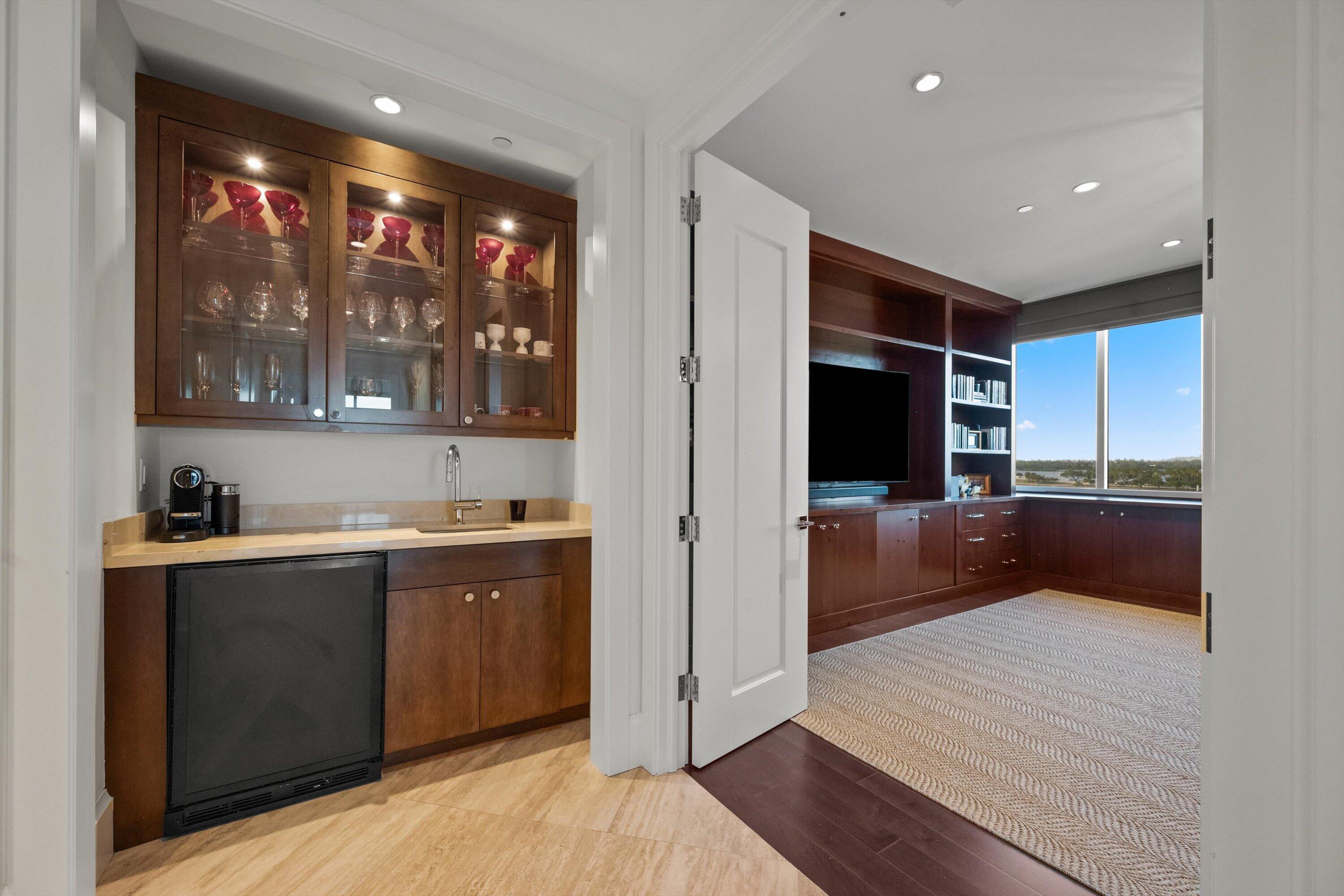 BELLARIA CONDOMINIUM - Residential