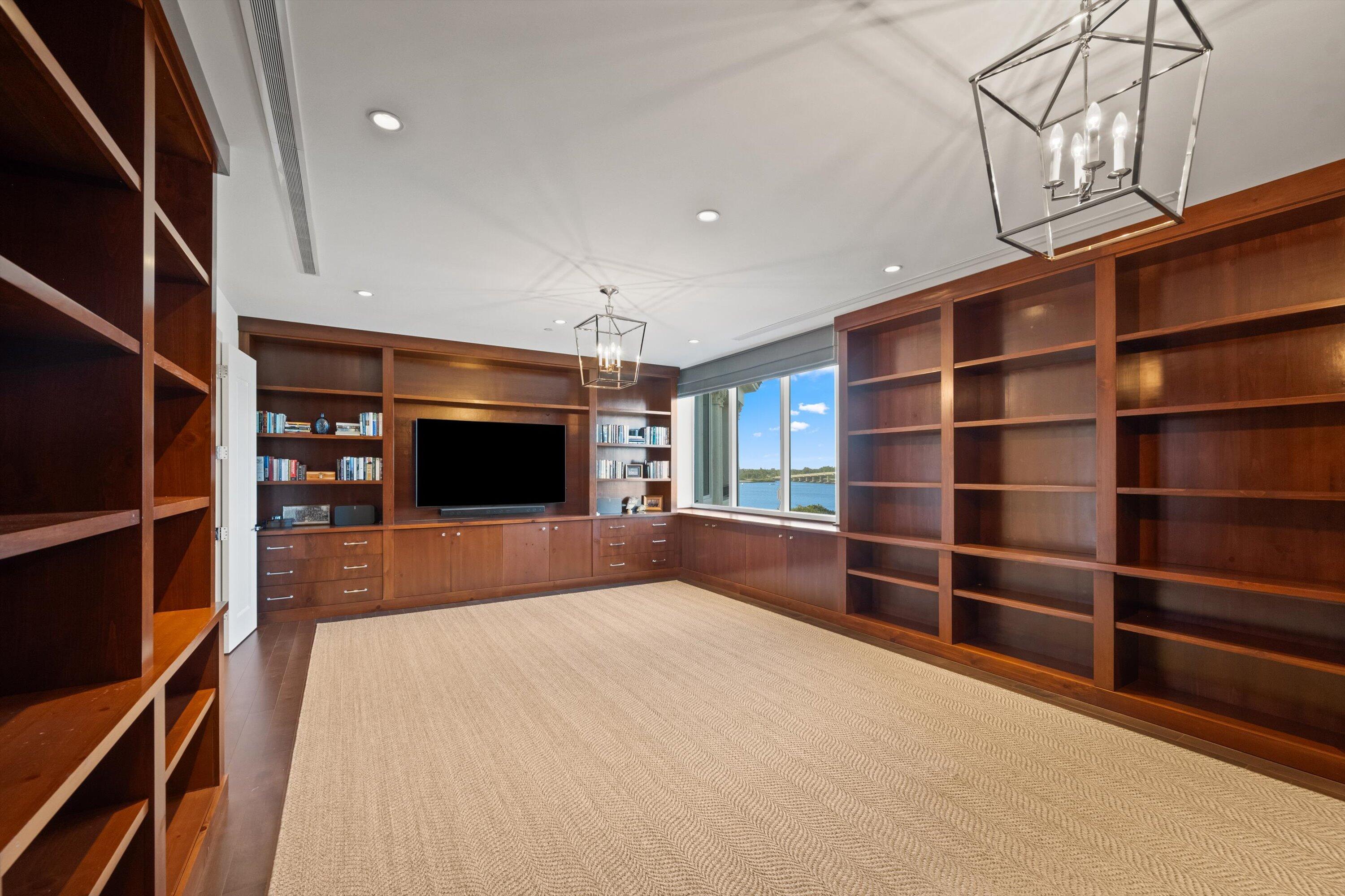 BELLARIA CONDOMINIUM - Residential