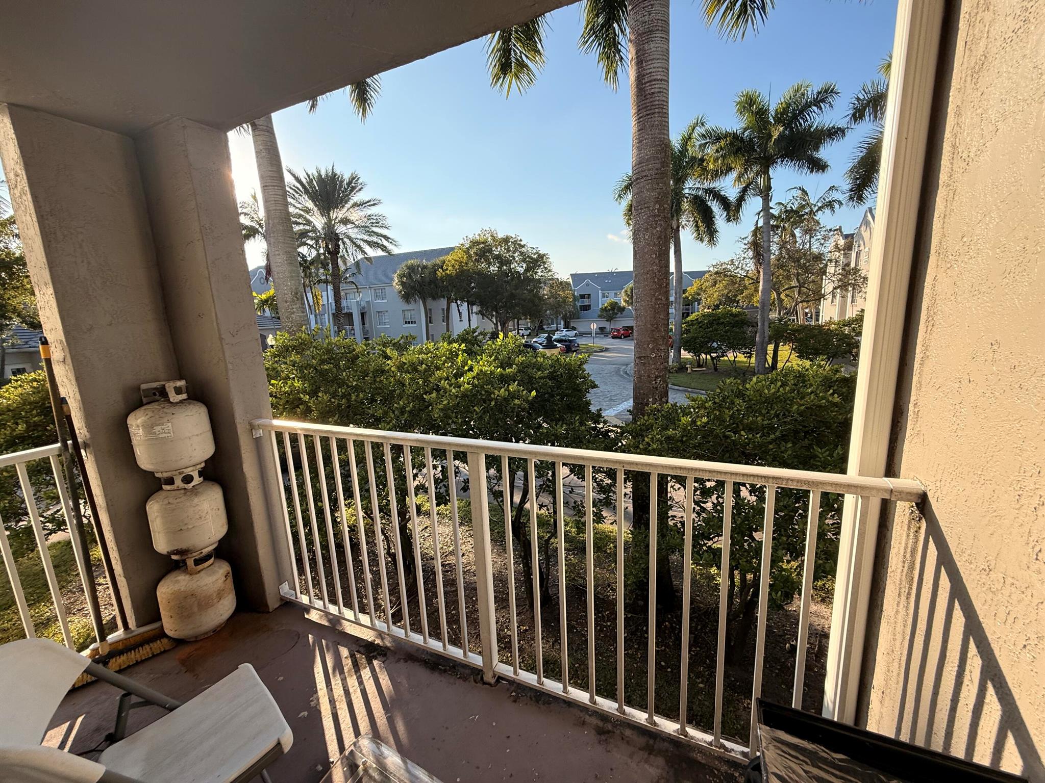 DEVONAIRE CONDO AT PEMBRO - Residential