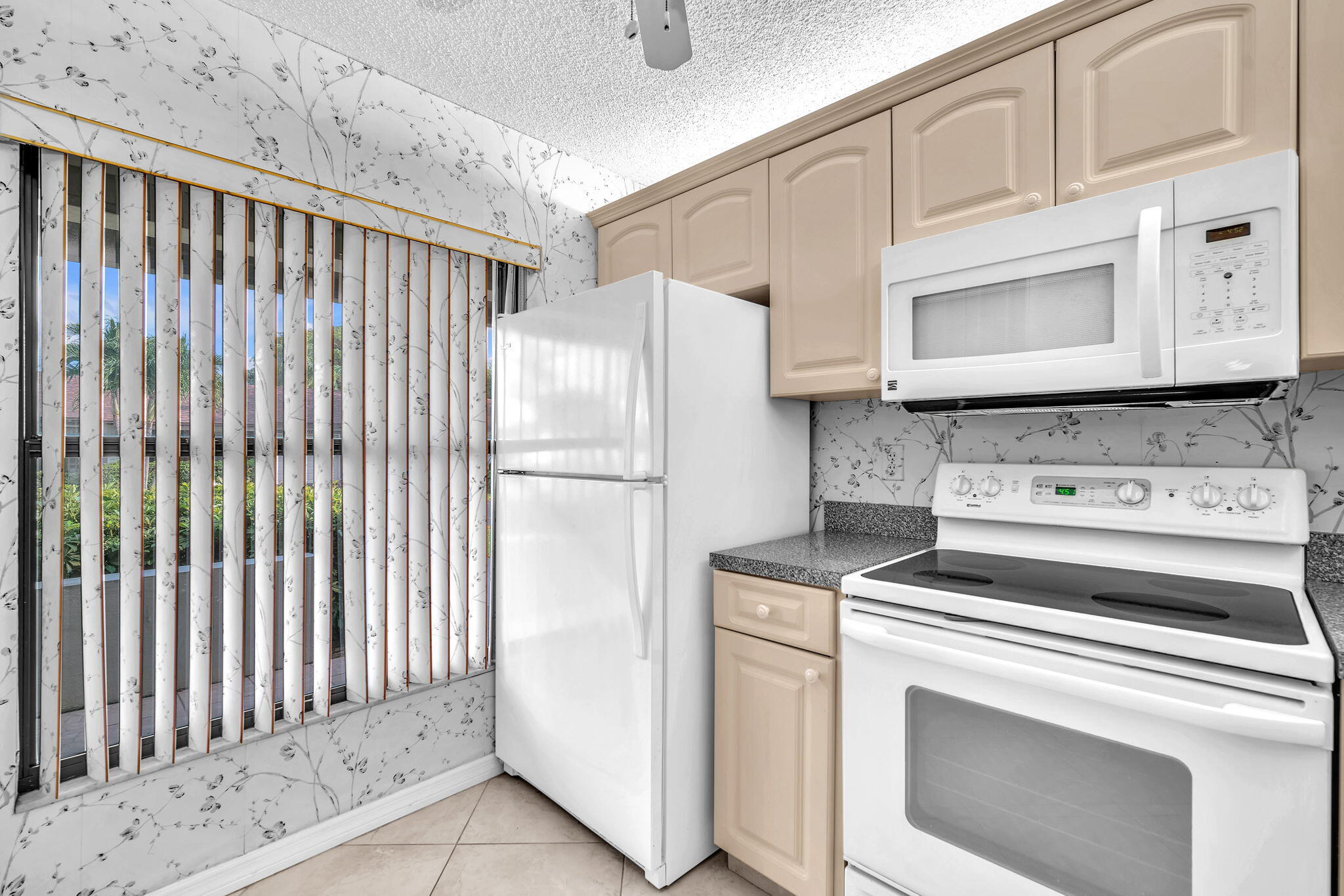 KINGS POINT 13 - Residential