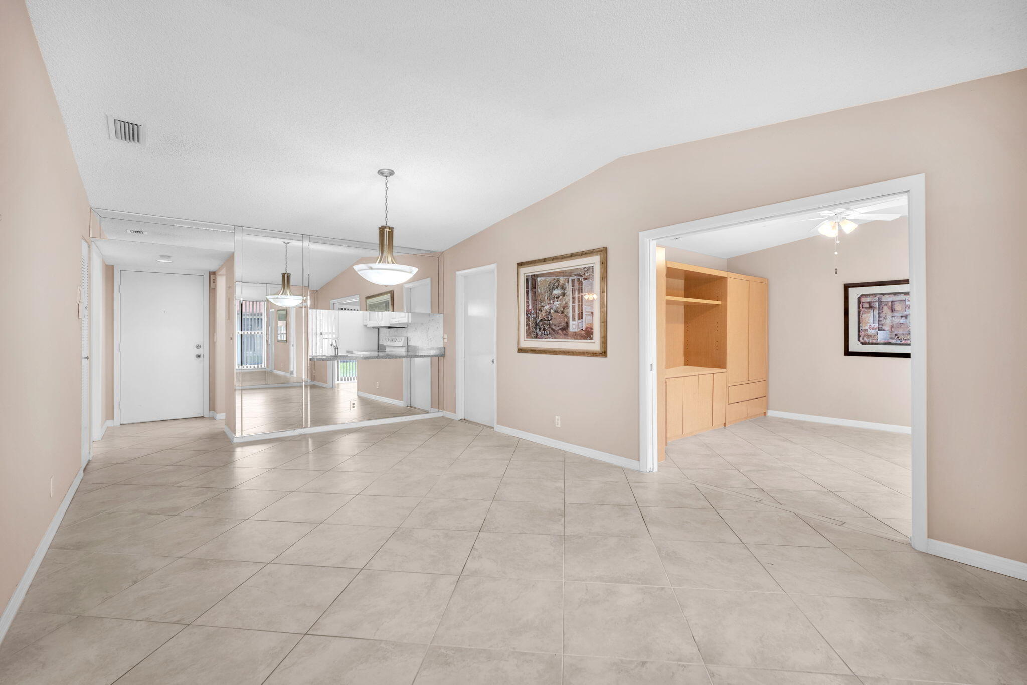 KINGS POINT 13 - Residential