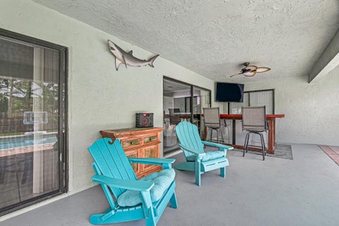 Tiny photo for 100 Greenwood Court, Royal Palm Beach, FL 33411 (MLS # B26036302)