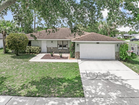 Tiny photo for 100 Greenwood Court, Royal Palm Beach, FL 33411 (MLS # B26036302)