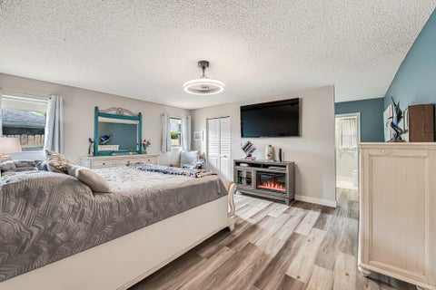 Tiny photo for 100 Greenwood Court, Royal Palm Beach, FL 33411 (MLS # B26036302)
