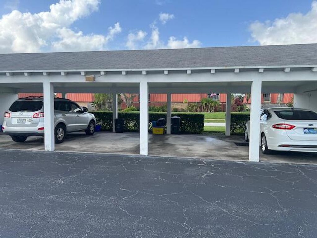 Photo of 3148 Meridian Way N #3, Palm Beach Gardens, FL 33410 (MLS # R11116347)