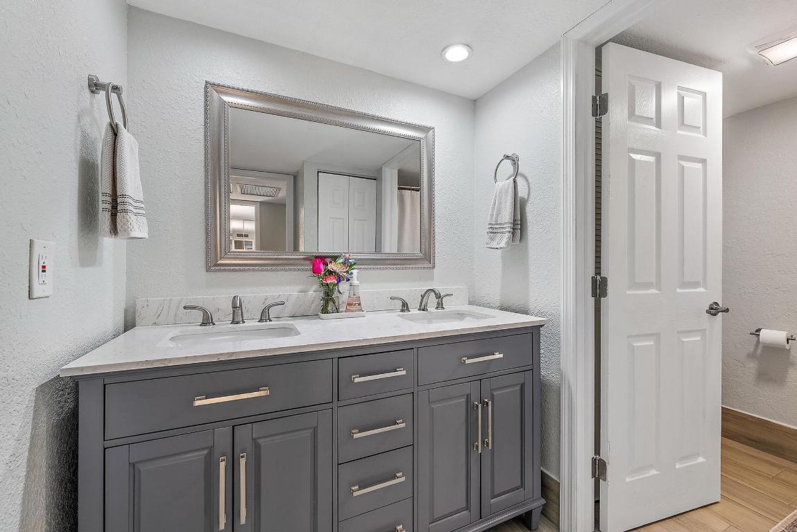 LAKEWOOD OF PALM SPRINGS - Residential