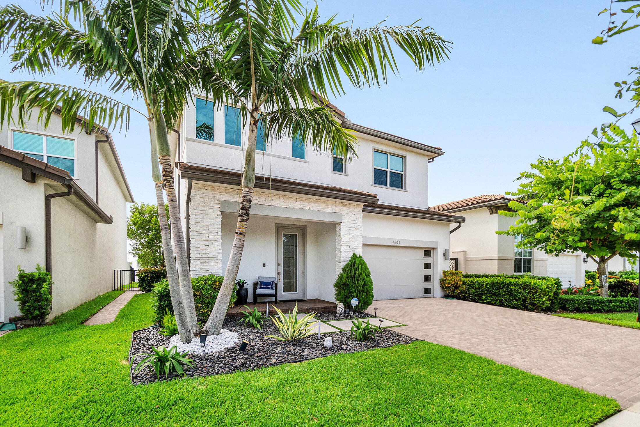4841 Saddle Ranch Road