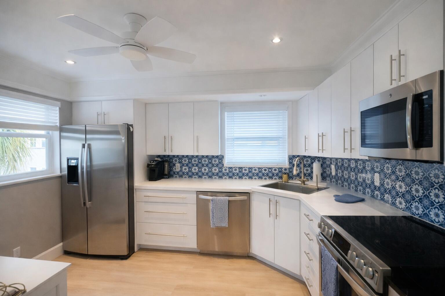 COLONIAL CLUB CONDO SEC 1 - Residential