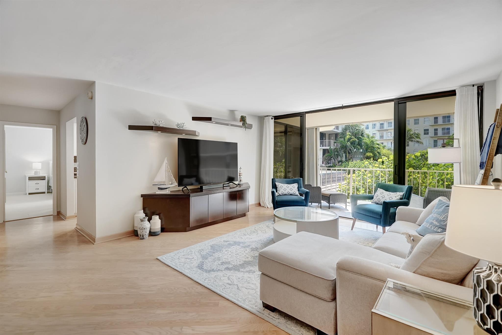 THIRTY TWO HUNDRED COND - Residential Lease