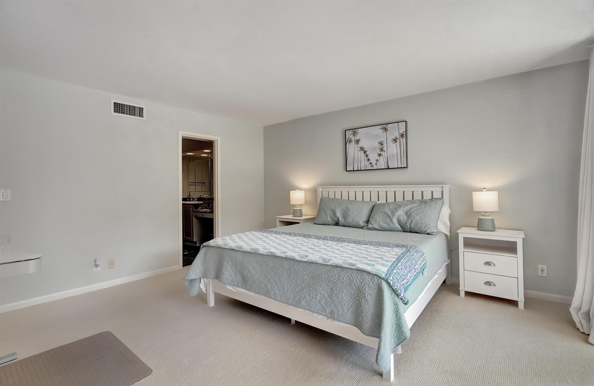 THIRTY TWO HUNDRED COND - Residential Lease