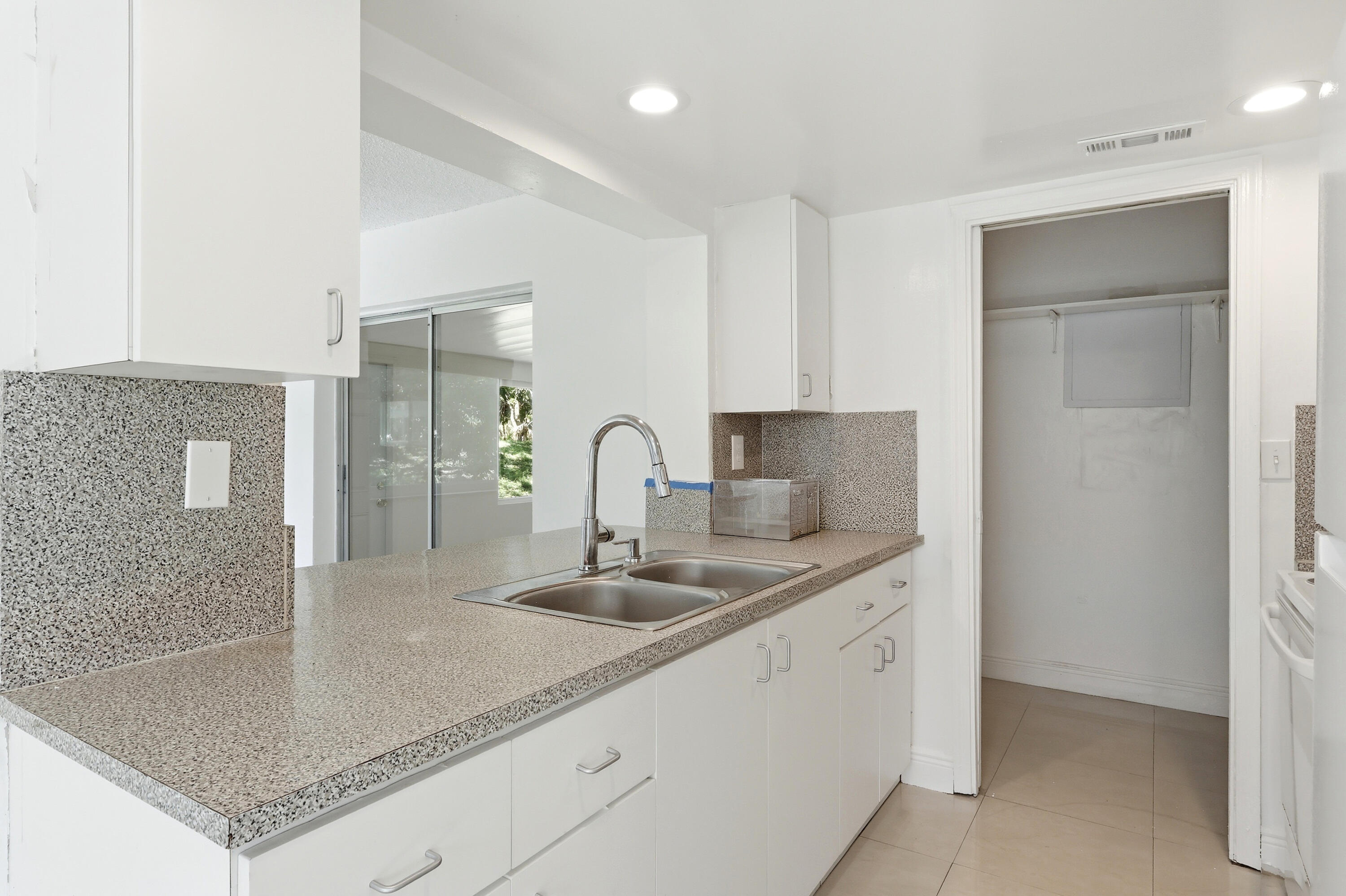 MAINLANDS OF TAMARAC LAKES - Residential
