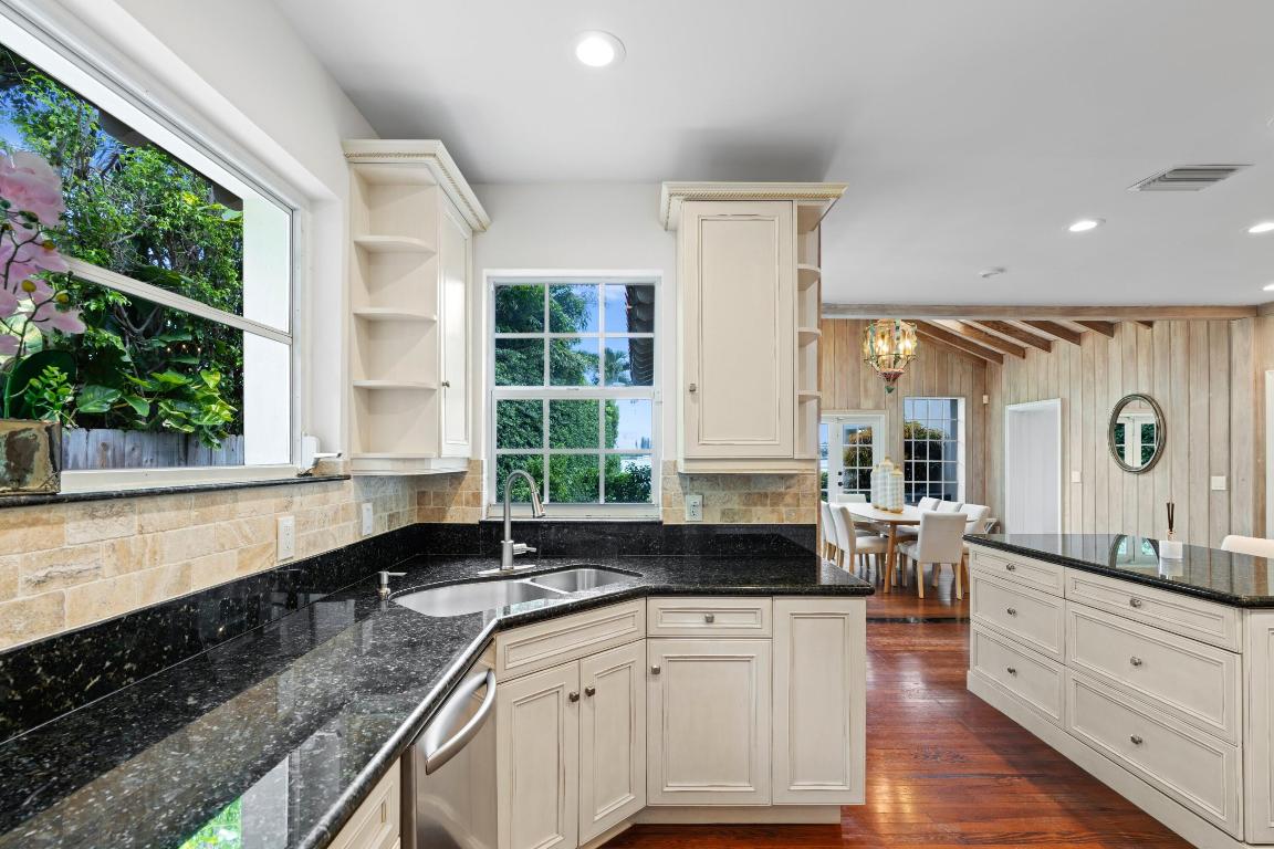 NORTH SHORE TERRACE 2 - Residential Lease