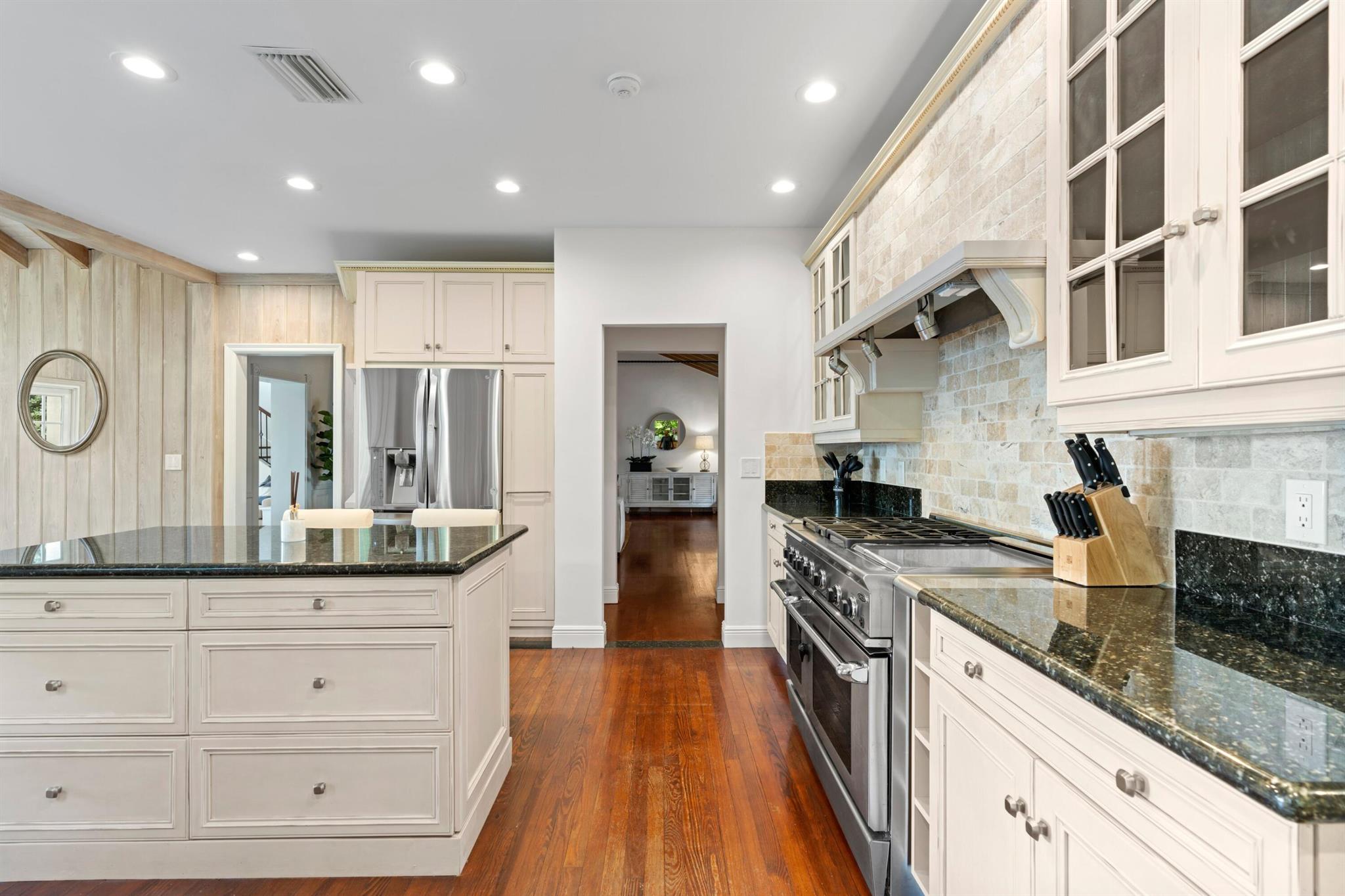 NORTH SHORE TERRACE 2 - Residential Lease