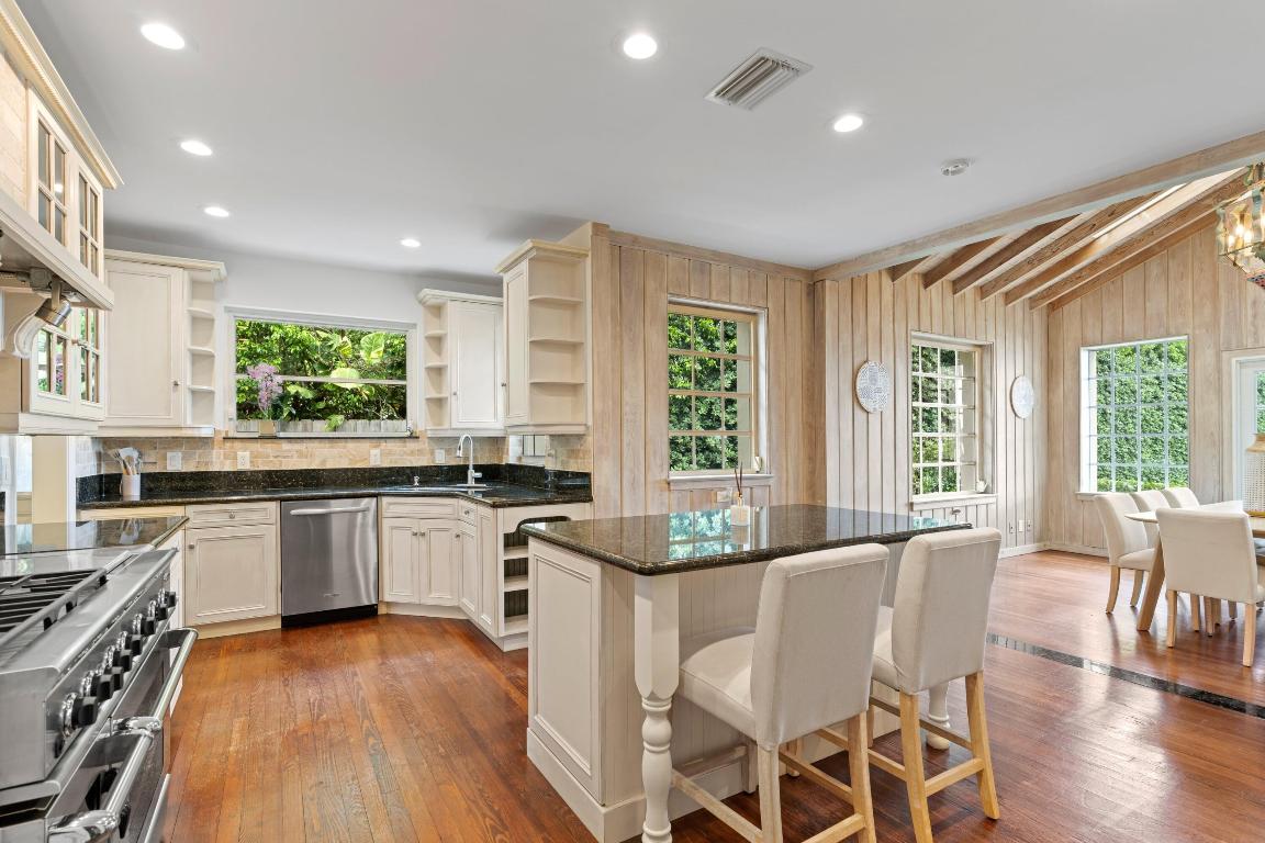 NORTH SHORE TERRACE 2 - Residential Lease