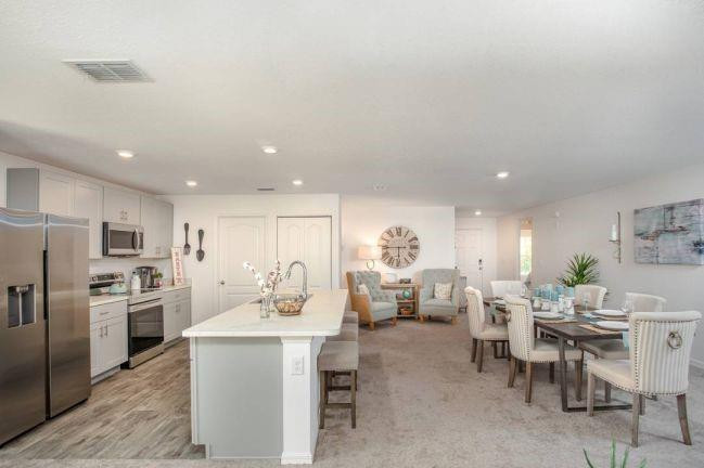 VERO LAKE ESTATES UNIT H-1 - Residential